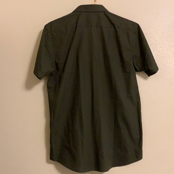 Men’s Button Down - Picture 2 of 5